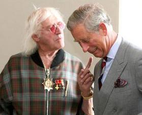 La face cachée de la famille royale d'Angleterre ( Elisabeth II ) Jimmy_saville_uk_grande_bretagne_couronne_britanique